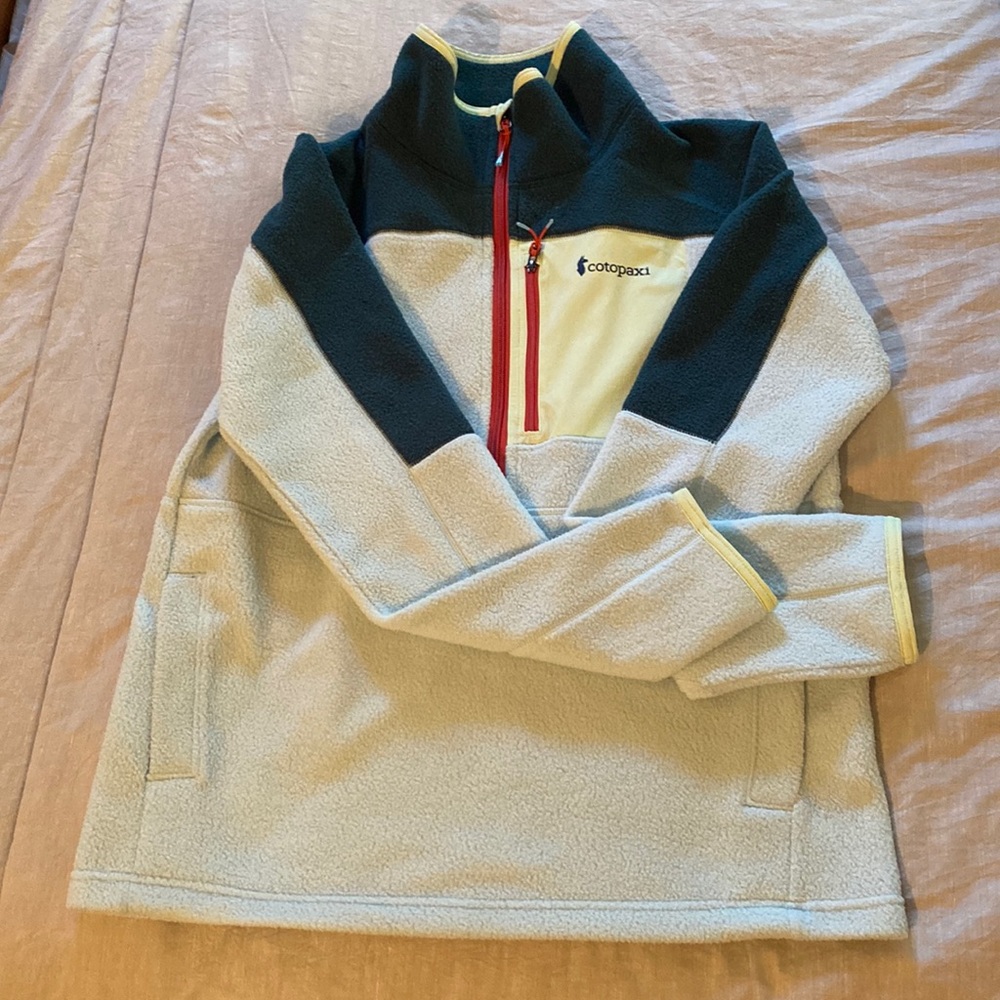 Cotopaxi Abrazo Half-Zip Fleece Jacket. Size M. Color: Deep Ocean/Ice